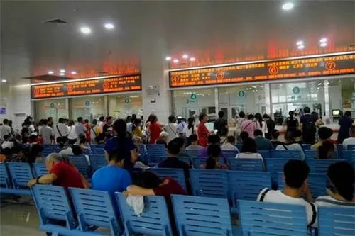 上海群力医院跑腿代办票贩子挂号预约——速度快+价格不贵+出号最快